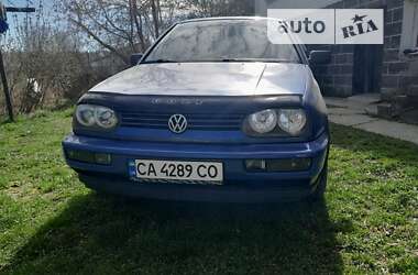 Хетчбек Volkswagen Golf 1996 в Каневі