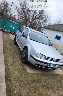 Універсал Volkswagen Golf 2003 в Києві