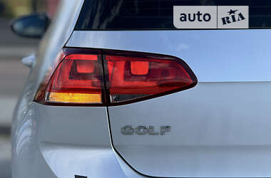 Хетчбек Volkswagen Golf 2014 в Дрогобичі