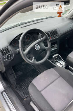 Хетчбек Volkswagen Golf 2001 в Хмельницькому