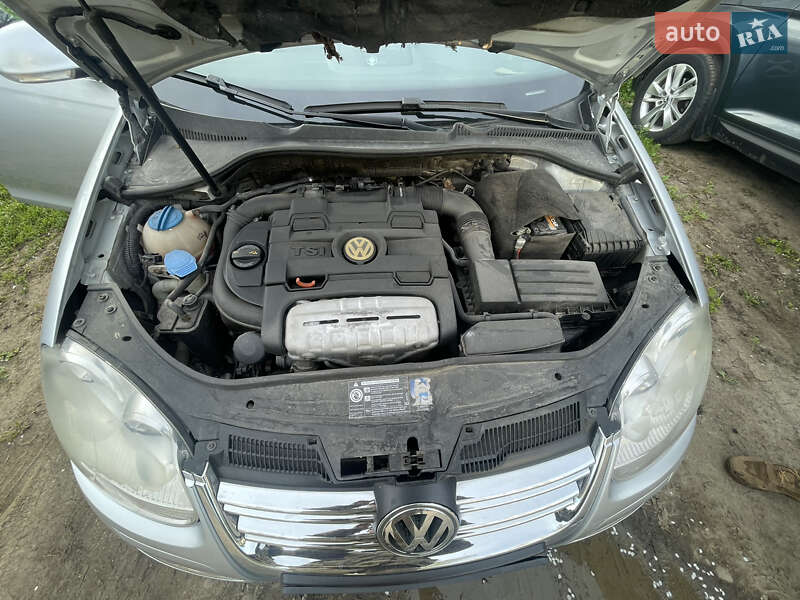 Универсал Volkswagen Golf 2009 в Стрые