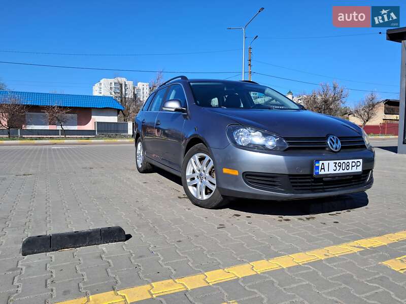 Универсал Volkswagen Golf 2012 в Ирпене