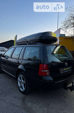 Хэтчбек Volkswagen Golf 2003 в Чернигове