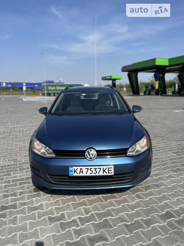 Універсал Volkswagen Golf 2015 в Львові
