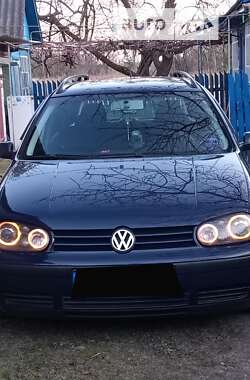 Универсал Volkswagen Golf 2002 в Киеве