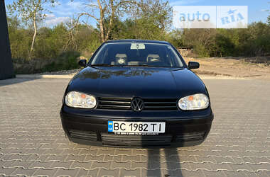 Хэтчбек Volkswagen Golf 2000 в Львове