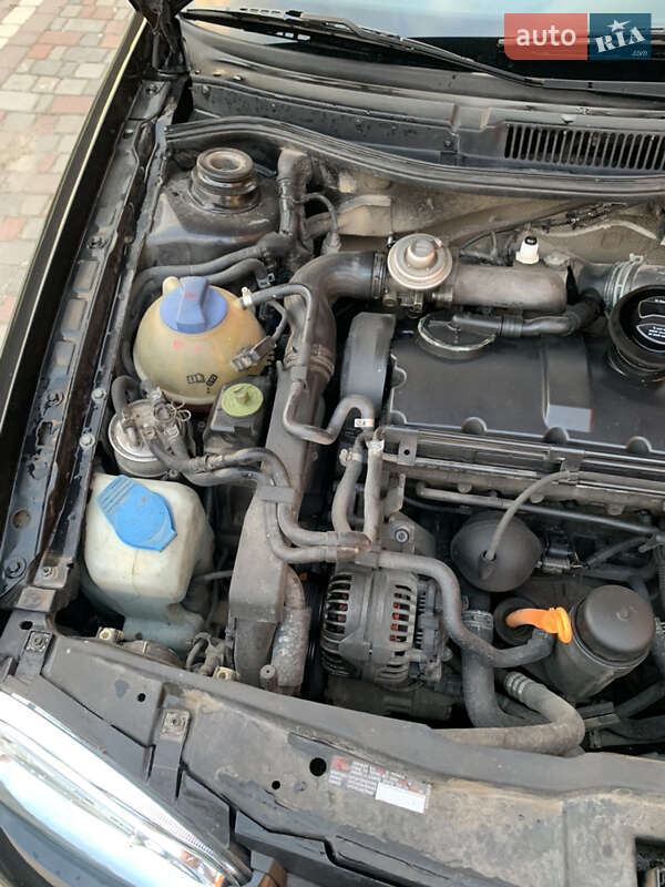 Хэтчбек Volkswagen Golf 2001 в Тернополе