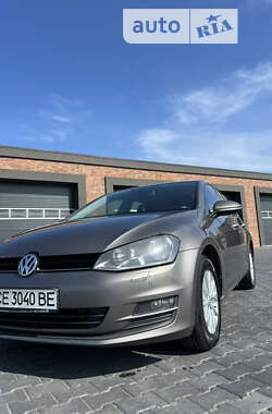 Хэтчбек Volkswagen Golf 2014 в Черновцах