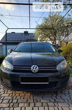 Універсал Volkswagen Golf 2010 в Львові