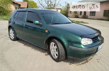 Хэтчбек Volkswagen Golf 1999 в Косове