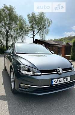 Универсал Volkswagen Golf 2018 в Киеве