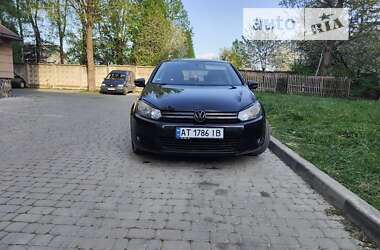 Хэтчбек Volkswagen Golf 2009 в Надворной