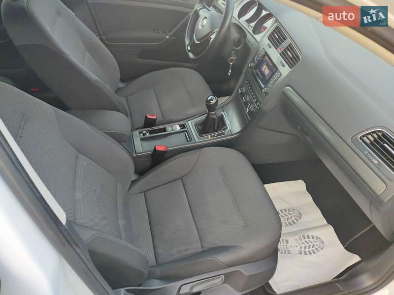 Хетчбек Volkswagen Golf 2013 в Мукачевому