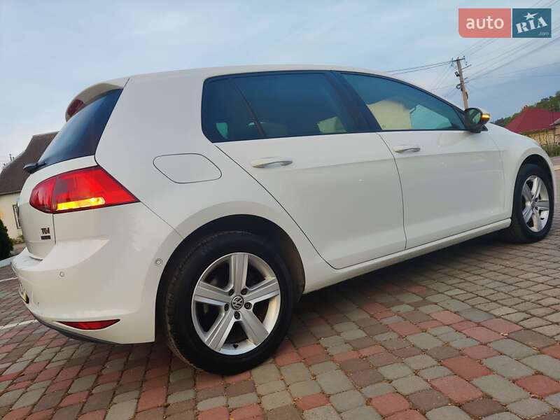 Хетчбек Volkswagen Golf 2013 в Мукачевому