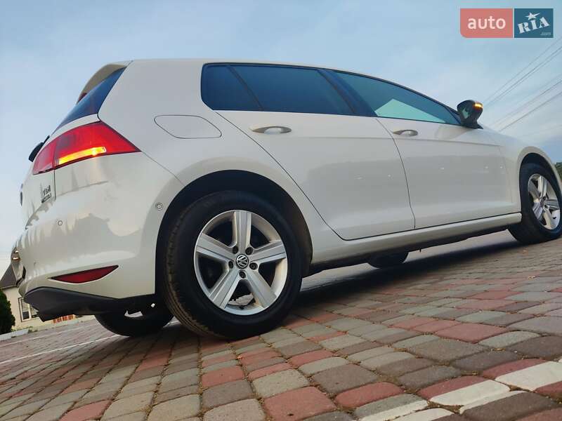 Хетчбек Volkswagen Golf 2013 в Мукачевому