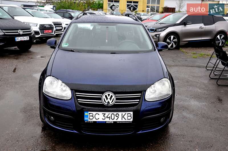 Універсал Volkswagen Golf 2009 в Львові