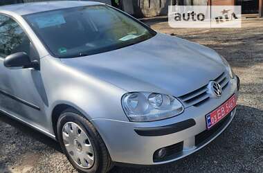 Хэтчбек Volkswagen Golf 2006 в Нежине