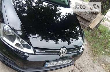 Універсал Volkswagen Golf 2015 в 