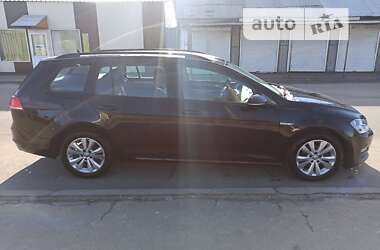 Універсал Volkswagen Golf 2015 в 