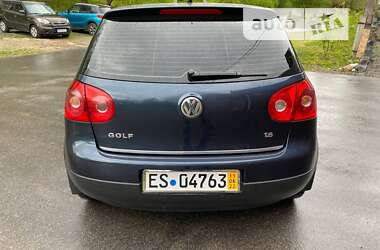 Хэтчбек Volkswagen Golf 2005 в Виннице