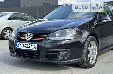 Хэтчбек Volkswagen Golf 2008 в Киеве