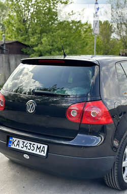 Хэтчбек Volkswagen Golf 2008 в Киеве