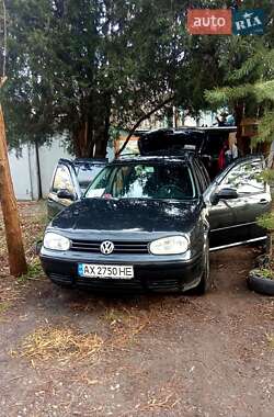 Универсал Volkswagen Golf 2003 в Харькове