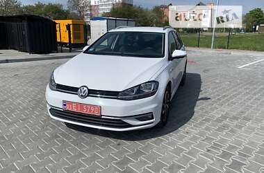 Универсал Volkswagen Golf 2018 в Стрые