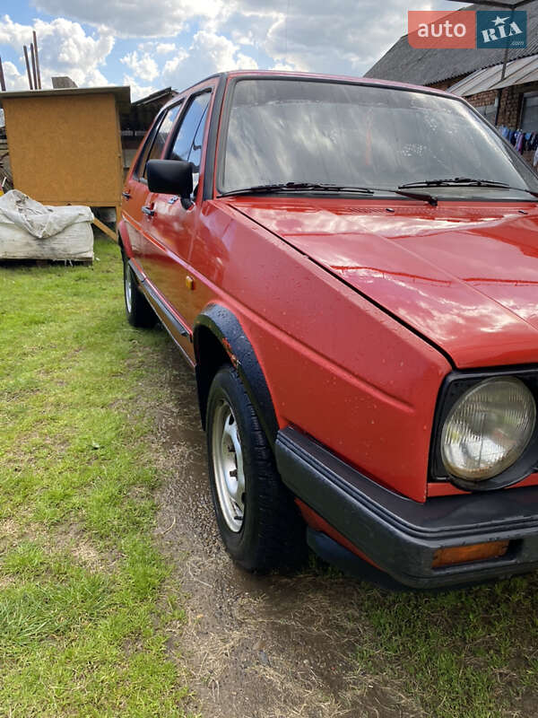 Хэтчбек Volkswagen Golf 1986 в Виноградове