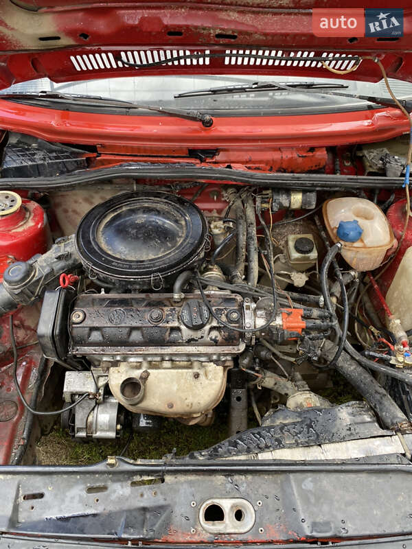 Хэтчбек Volkswagen Golf 1986 в Виноградове