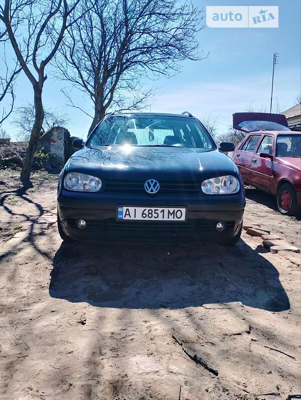 Универсал Volkswagen Golf 1999 в Чернигове