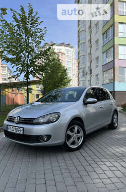 Хэтчбек Volkswagen Golf 2012 в Ивано-Франковске