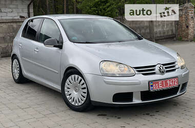 Хэтчбек Volkswagen Golf 2004 в Луцке