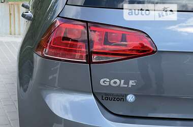 Хэтчбек Volkswagen Golf 2014 в Сумах