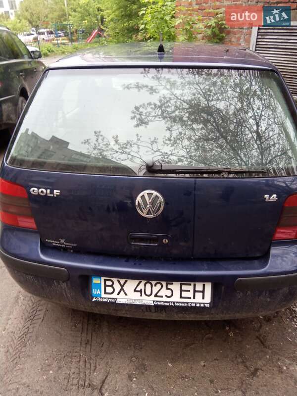 Хэтчбек Volkswagen Golf 2001 в Хмельницком