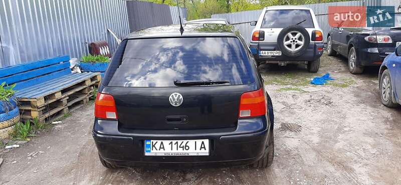 Хэтчбек Volkswagen Golf 1998 в Киеве