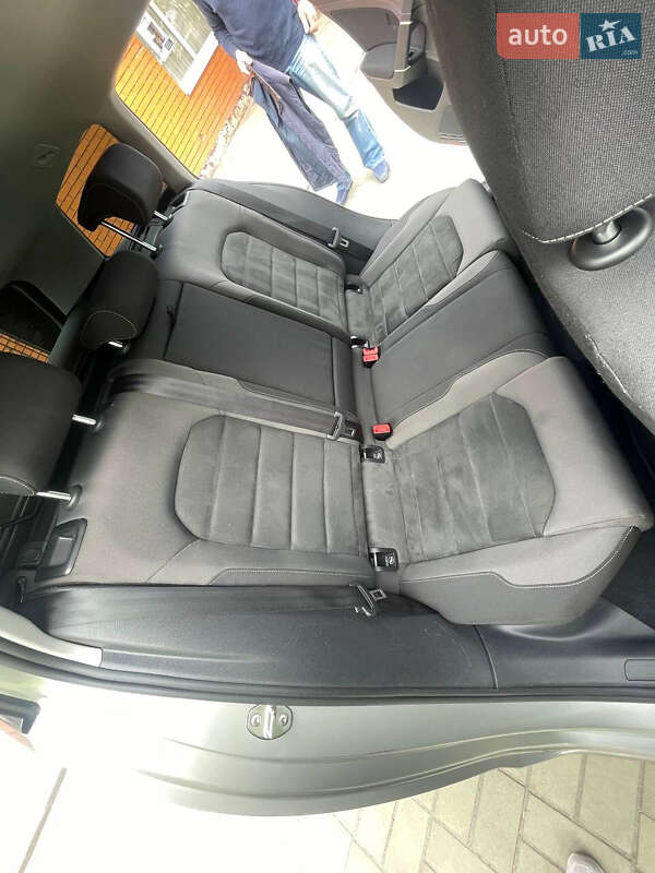 Універсал Volkswagen Golf 2017 в Запоріжжі