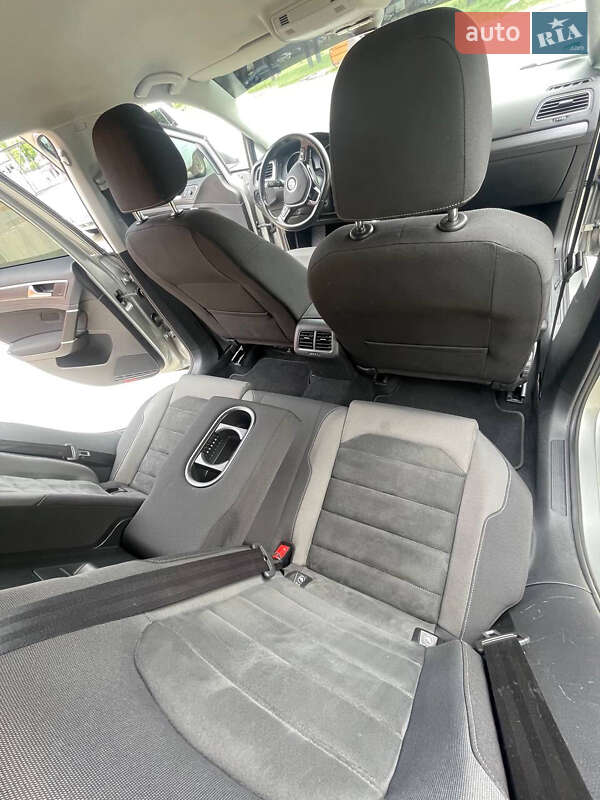 Універсал Volkswagen Golf 2017 в Запоріжжі