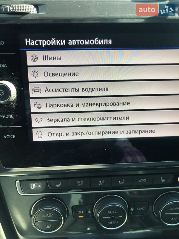 Універсал Volkswagen Golf 2017 в Запоріжжі