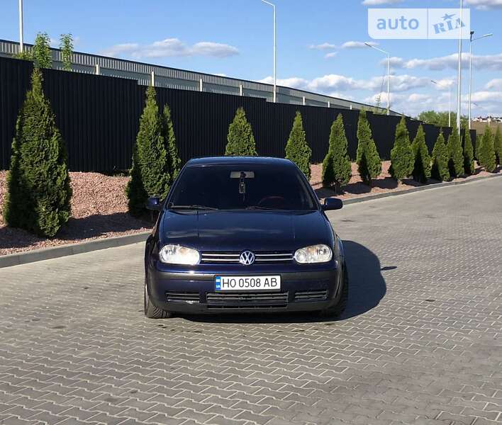 Хетчбек Volkswagen Golf 2000 в Тернополі