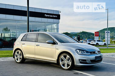 Хетчбек Volkswagen Golf 2016 в Мукачевому