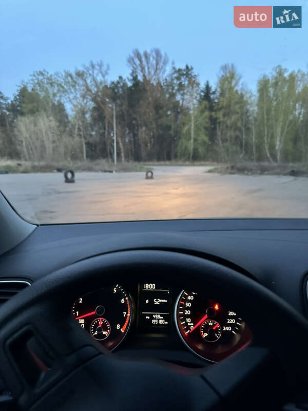 Хетчбек Volkswagen Golf 2010 в Києві