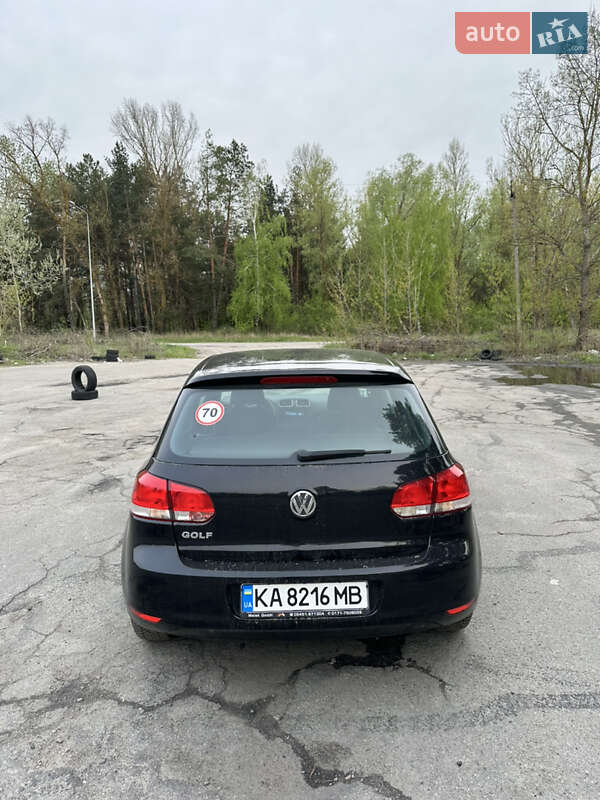 Хетчбек Volkswagen Golf 2010 в Києві