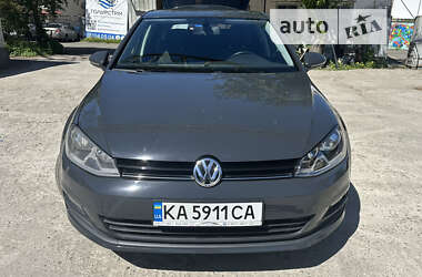 Хетчбек Volkswagen Golf 2014 в Києві