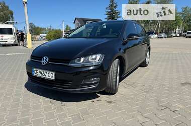 Универсал Volkswagen Golf 2015 в Черновцах