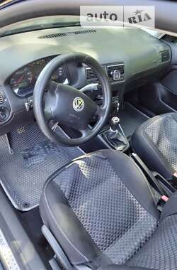 Універсал Volkswagen Golf 2002 в Черкасах