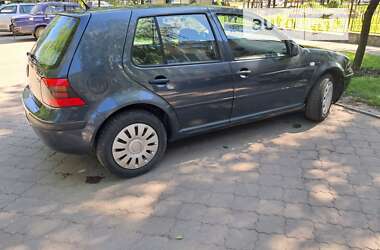 Хэтчбек Volkswagen Golf 2002 в Сумах