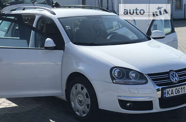 Универсал Volkswagen Golf 2009 в Киеве