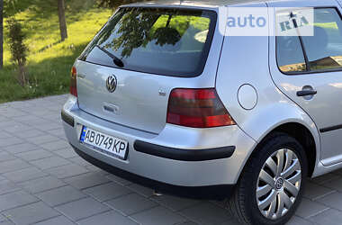 Хетчбек Volkswagen Golf 2000 в Вінниці
