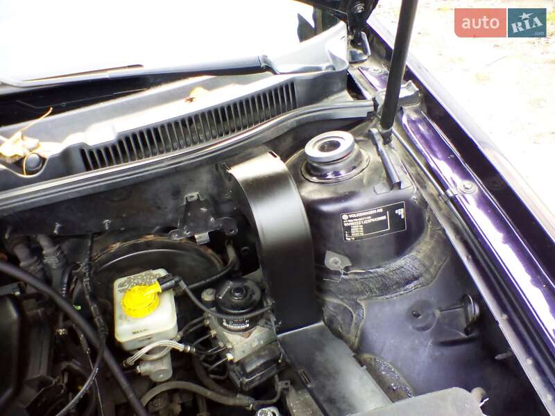 Хэтчбек Volkswagen Golf 1999 в Малине